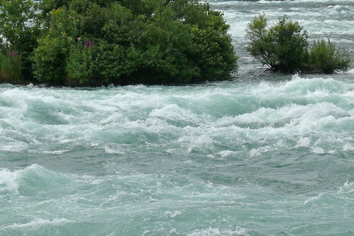 Stromschnelle an den Niagara-Fällen